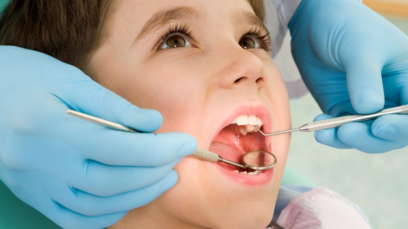 Khi nào nên cho trẻ đi khám răng?