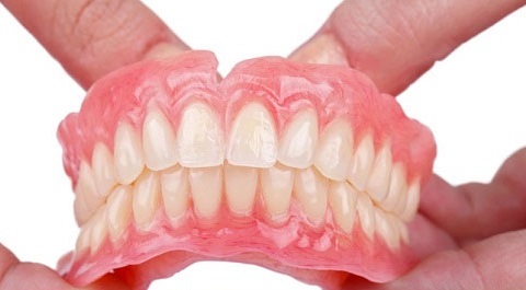 Phục hồi răng bằng răng giả tháo lắp có tốt không? Nha khoa Cần Thơ