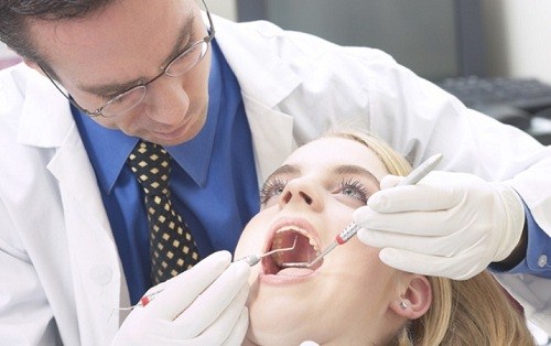 Có nên tự cạo vôi răng tại nhà hay không? Nha khoa Cần Thơ